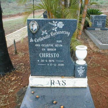 R - Vanne :: Surnames - R