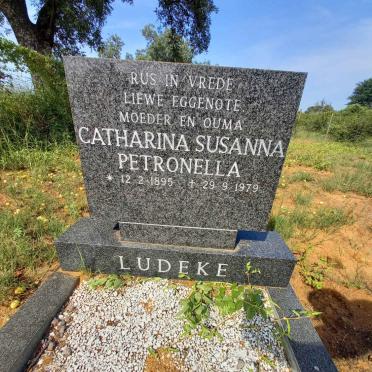 LUDEKE Catharina Susanna Petronella 1895-1979