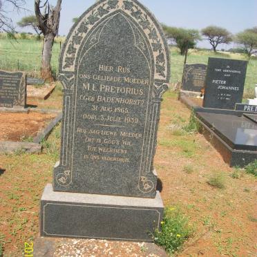 PRETORIUS M.L. nee BADENHORST 1865-1939