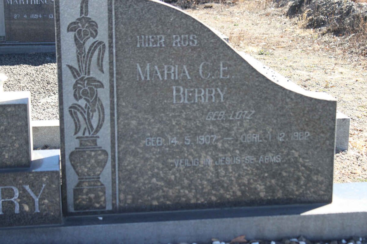 BERRY William A. 1911-1989 & Maria C.R. LOTZ 1907-1982 _2