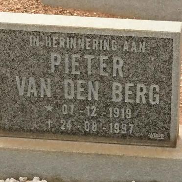 BERG Pieter, van den 1919-1997