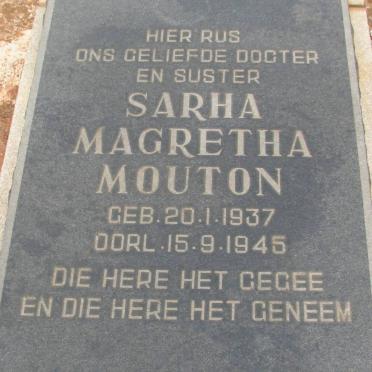 MOUTON Sarha Magretha 1937-1945