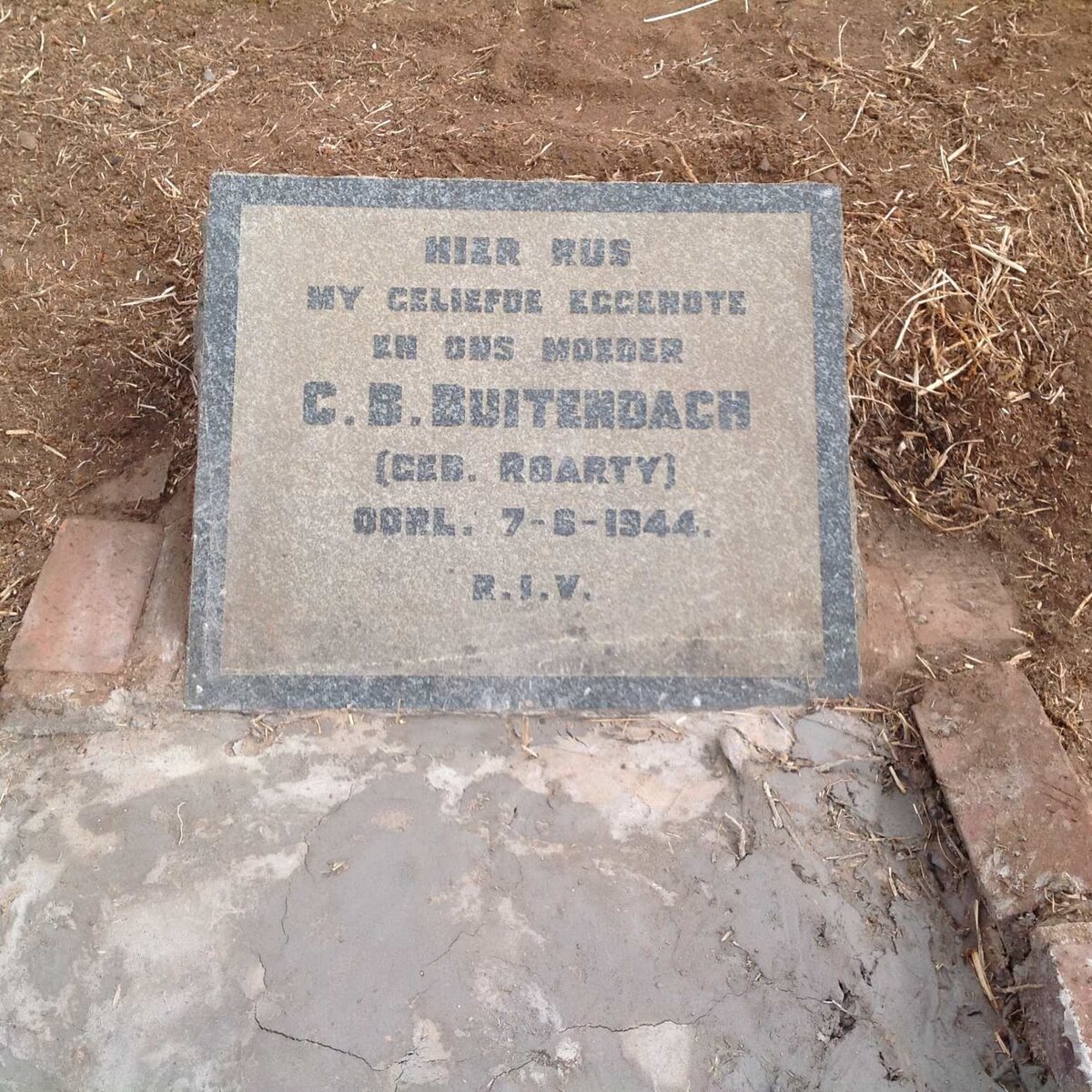 BUITENDACH C.B. nee ROARTY -1944