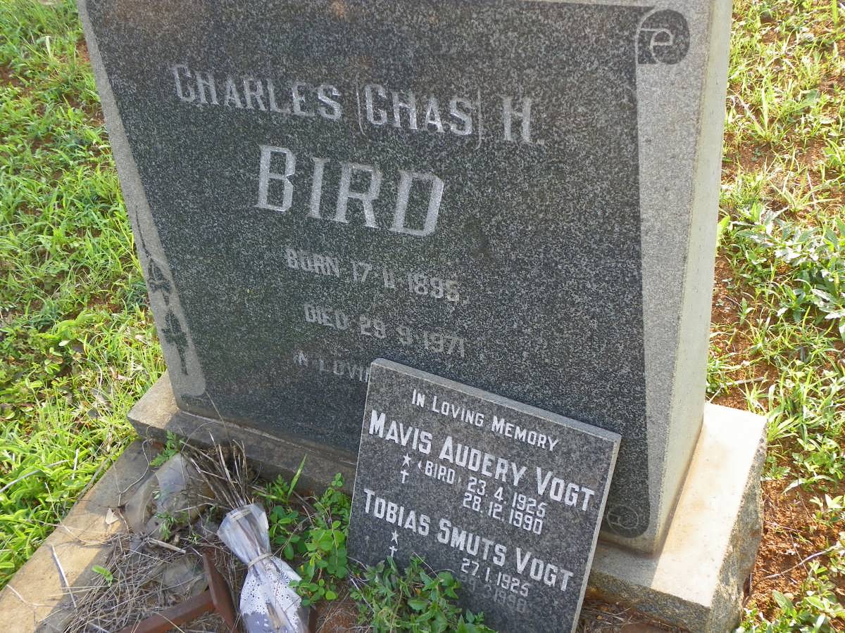 BIRD Charles H. 1895-1971 :: VOGT Tobias Smuts 1925-1998 &amp; Mavis Audery 1925-1990