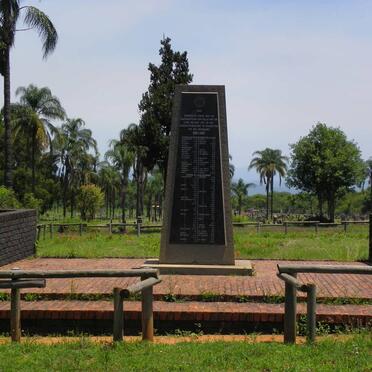 02. Konsentrasiekamp-Gedenksteen / Concentration Camp Memorial