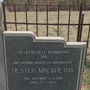 OOSTHUIZEN Barend Jacobus 1895-1971 & Hester Magaretha nee ERASMUS 1899-1972_3