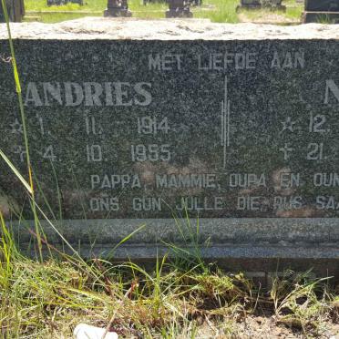 ? Andries 1914-1955 &amp; Nela 1916-2001