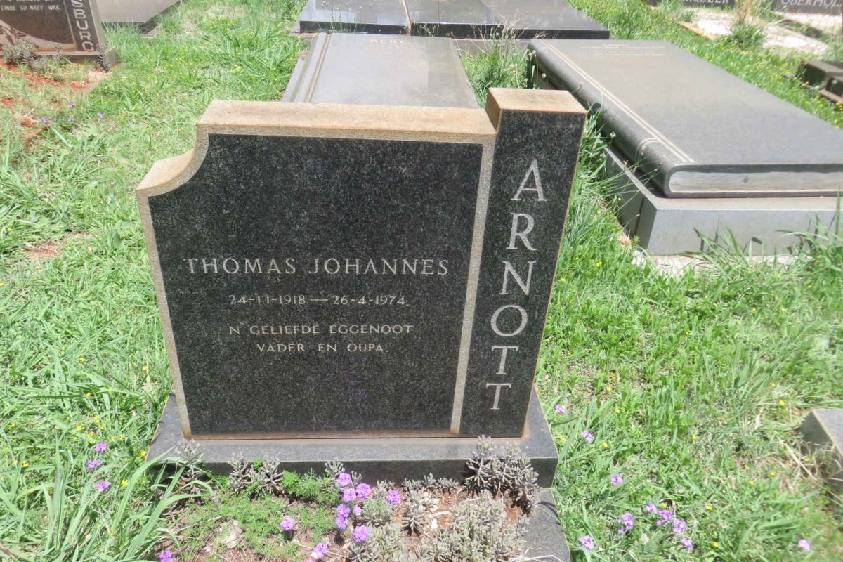 ARNOTT Thomas Johannes 1918-1974