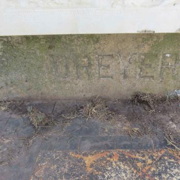 D - Vanne :: Surnames - D