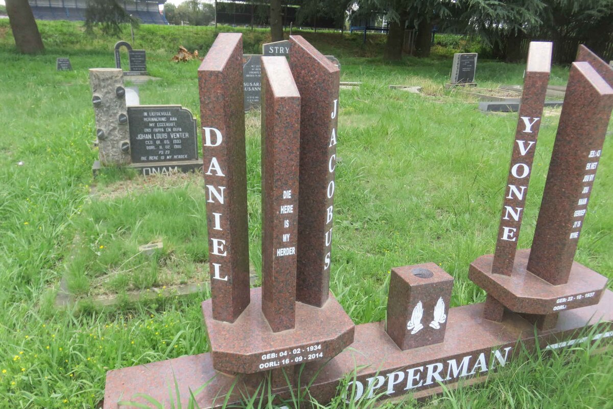 OPPERMAN Daniel Jacobus 1934-2014 & Yvonne Anna 1937-  _1