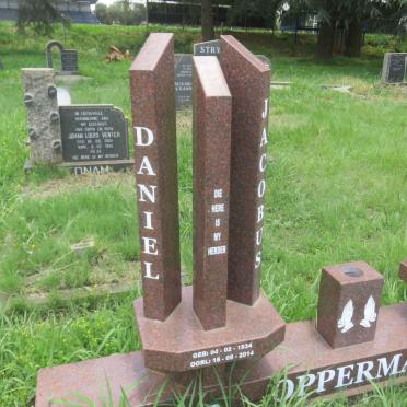 OPPERMAN Daniel Jacobus 1934-2014 & Yvonne Anna 1937-  _1