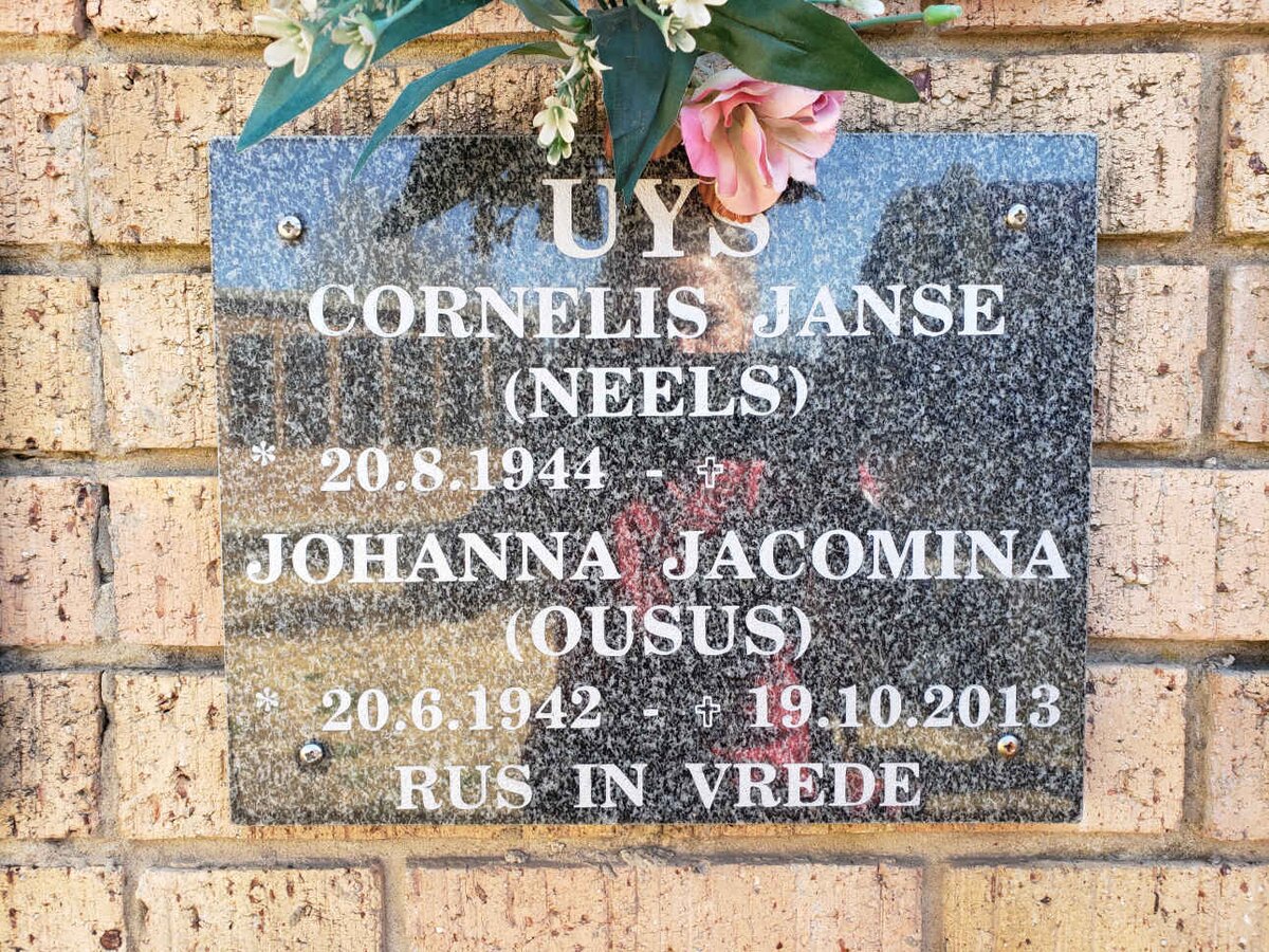 UYS Cornelis Janse 1944- &amp; Johanna Jacomina 1942-2013