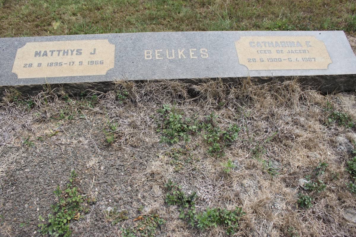 BEUKES Matthys J. 1895-1966 &amp; Catharina E. DE JAGER 1900-1987