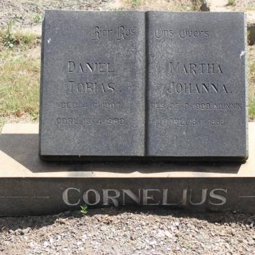 CORNELIUS Daniel Tobias 1907-1968 &amp; Martha Johanna MUNNIK 1909-1998
