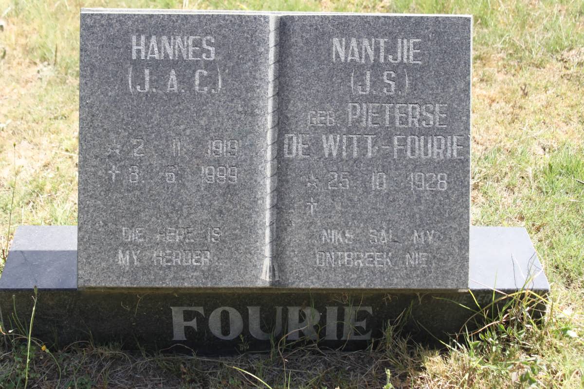 FOURIE J.A.C. 1919-1999 &amp; J.S. voorheen DE WITT geb PIETERSE 1928-