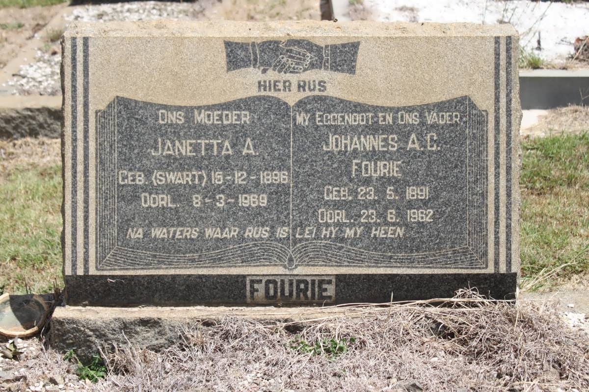 FOURIE Johannes A.C. 1891-1962 &amp; Janetta A. SWART 1896-1969