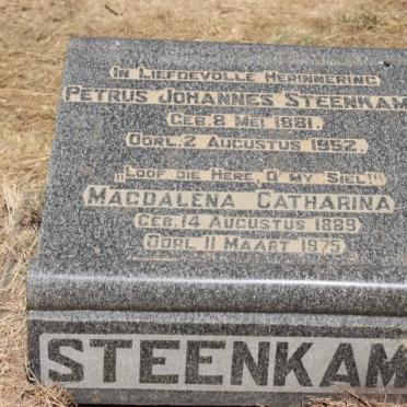 STEENKAMP Petrus Johannes 1881-1952 &amp; Magdalena Catharina 1889-1975