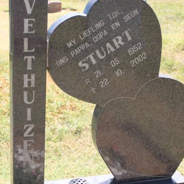 VELTHUIZEN Stuart 1952-2002