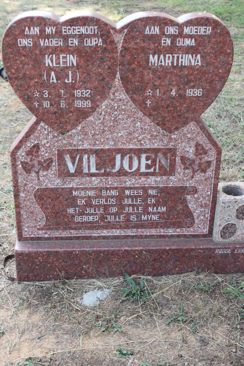 VILJOEN A.J. 1932-1999 &amp; Marthina 1936-