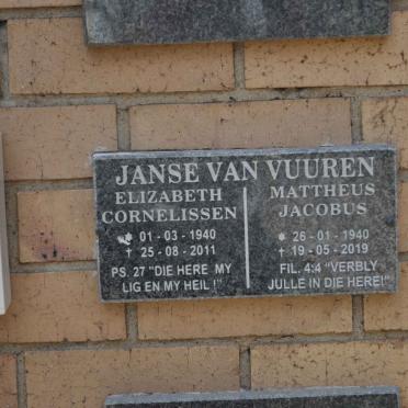 VUUREN Mattheus Jacobus, Janse van 1940-2019 &amp; Elizabeth Cornelissen 1940-2011