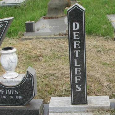 DEETLEFS Andries Pretorius 1931-1996 &amp; Marie 1933-2004