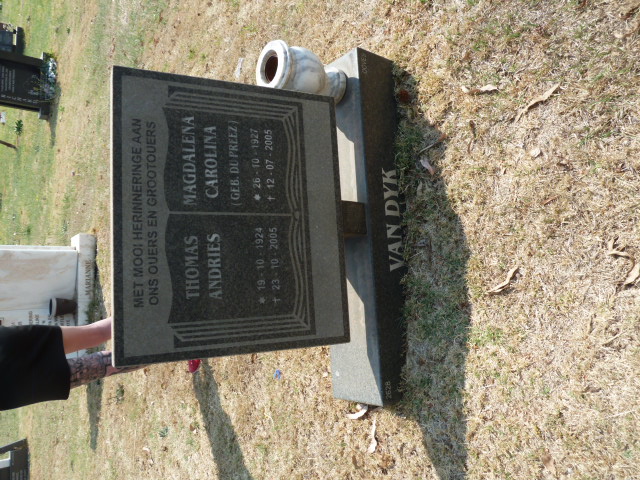 DYK Thomas Andries, van 1924-2005 &amp; Magdalena Carolina DU PREEZ 1927-2005