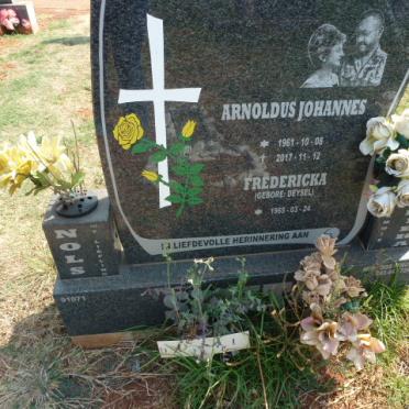 SMIT Arnoldus Johannes 1961-2017 &amp; Fredericka DEYSEL 1965-