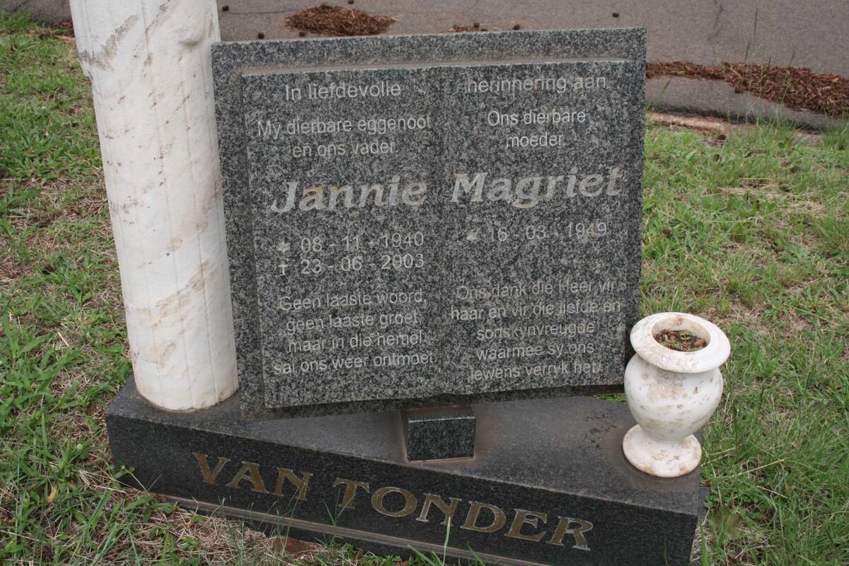 TONDER Jannie, van 1940-2003 &amp; Magriet 1949-