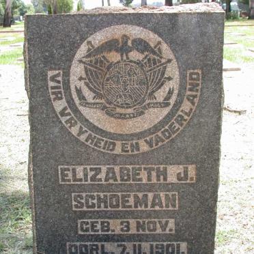 2. Konsentrasiekampbegraafplaas :: Concentration Camp Cemetery