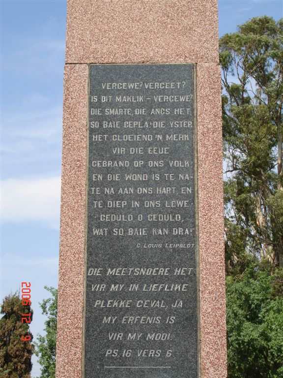 2. Konsentrasiekamp gedenksteen