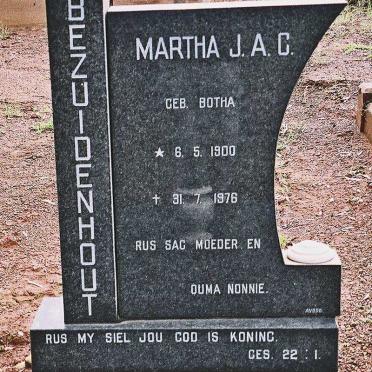 BEZUIDENHOUT Martha Johanna Agatha Carolina nee  BOTHA 1900-1976