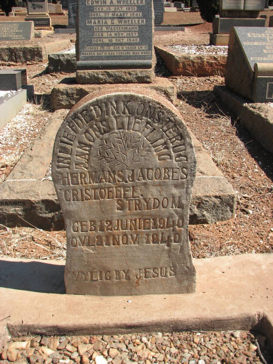 STRYDOM Hermans Jacobes Cristoffel 1940-1940