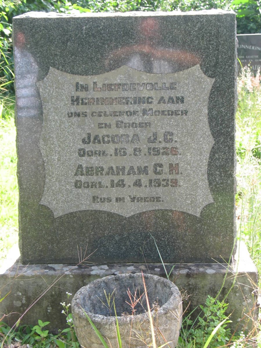 Oorl. 16 Augustus 1926 + 14 April 1939