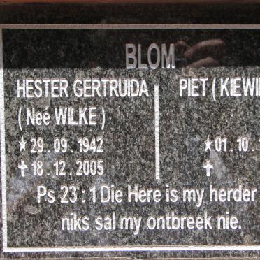 BLOM Piet 1938- &amp; Hester Gertruida WILKE 1942-2005