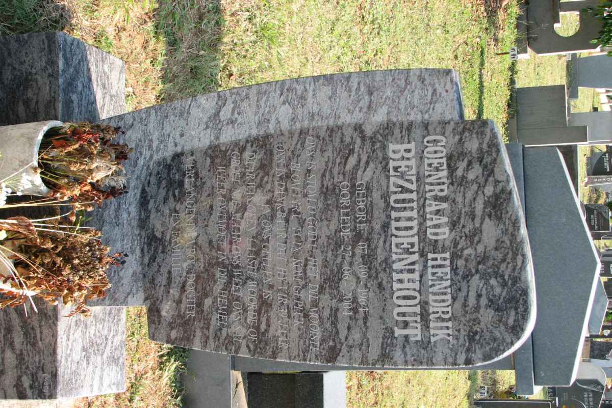 BEZUIDENHOUT Coenraad Hendrik 1964-2004