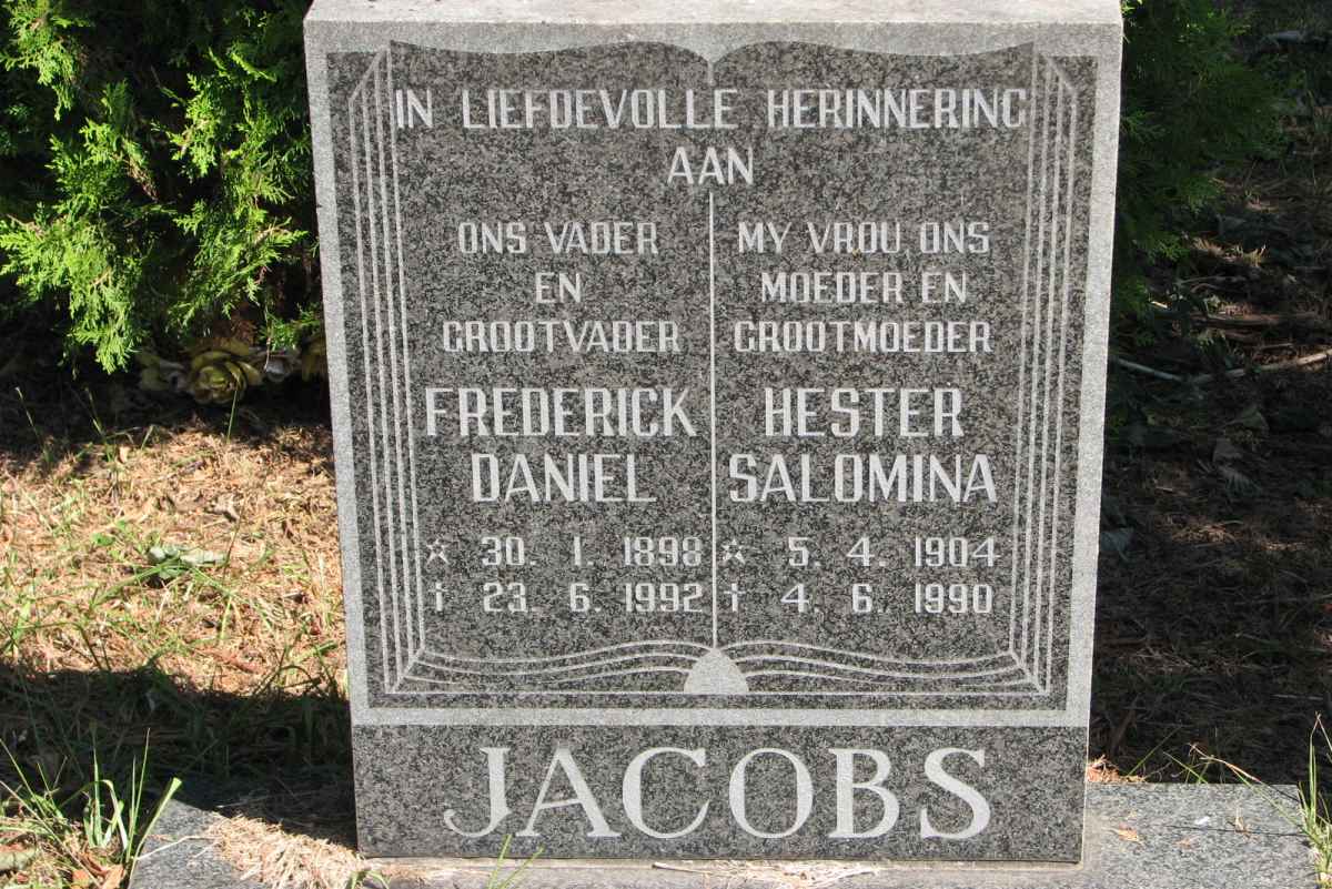 JACOBS Frederick Daniel 1898-1992 &amp; Hester Salomina 1904-1990
