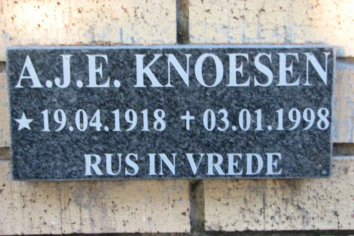 KNOESEN A.J.E. 1918-1998