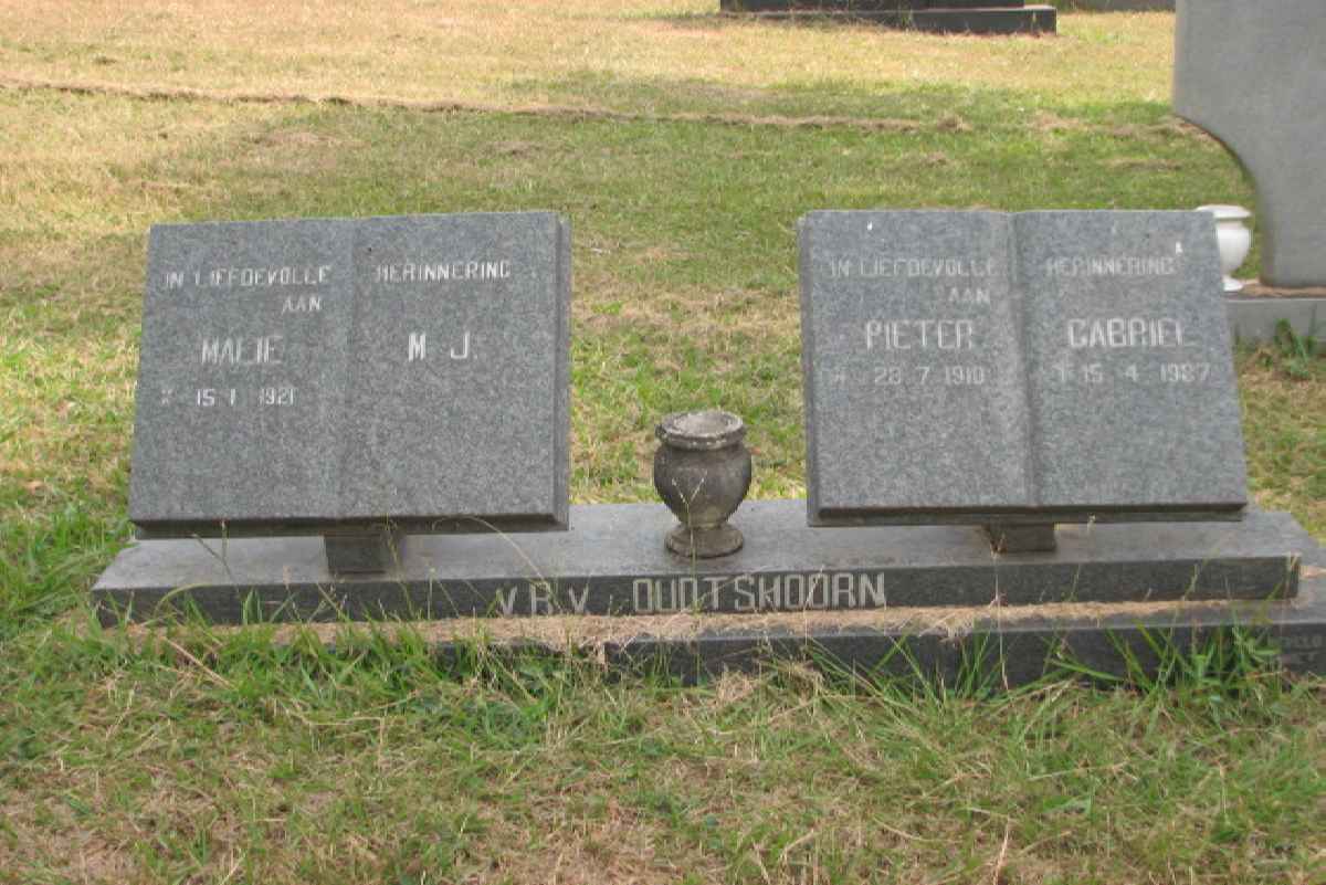 OUDTSHOORN Pieter Gabriel, v. R. v. 1910-1987 &amp; M.J. 1921-