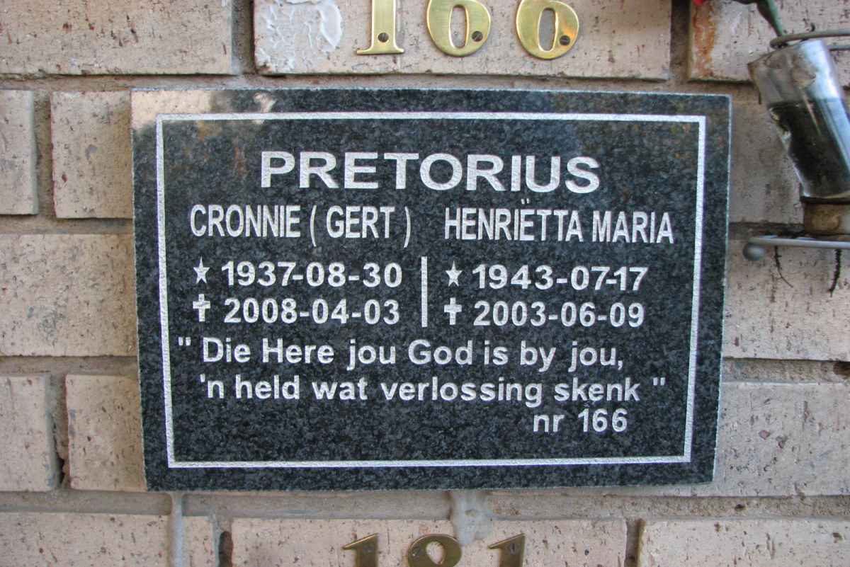 PRETORIUS  Cronnie 1937-2008 &amp; Henriëtta Maria 1943-2003
