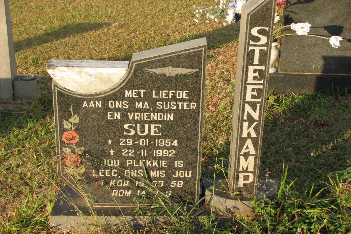 STEENKAMP Sue 1954-1992