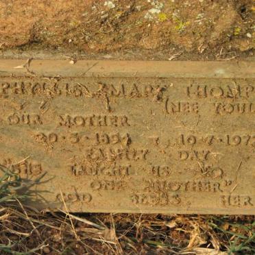 THOMPSON Phyllis Mary nee YOULDEN 1894-1972