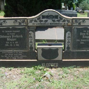 KLOPPER Johannes Frederik 1931-1962 &amp; Dina Cerlina ROBBERTS 1935-