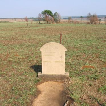Mpumalanga, PIET RETIEF district, Annysspruit 141, farm cemetery