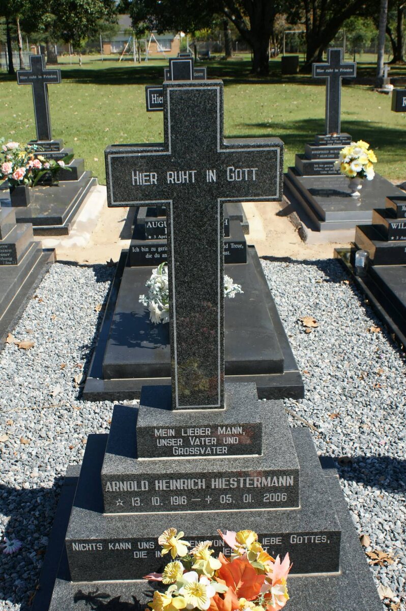 HIESTERMANN Arnold Heinrich 1916-2006