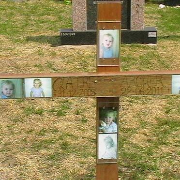 ARCHER Claire 2008-2011