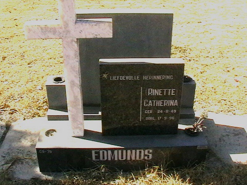 EDMUNDS Rinette Catherina 1949-1996