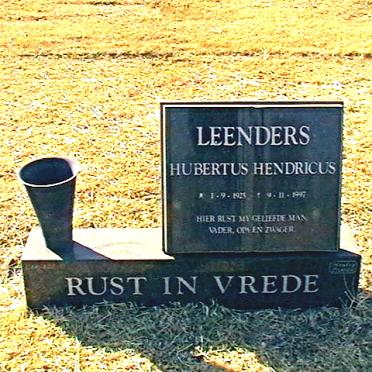 LEENDERS Hubertus Hendricus 1925-1997