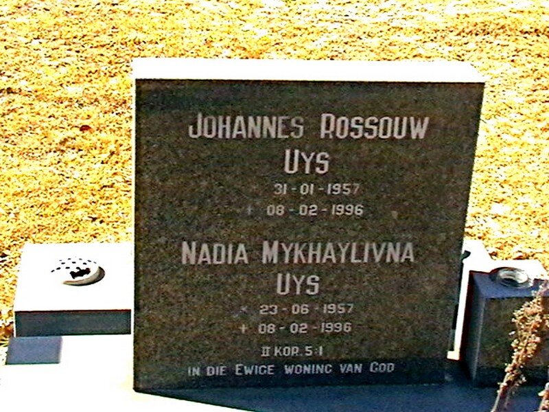 UYS Johannes Rossouw 1957-1996 &amp; Nadia Mykhaylivna 1957-1996