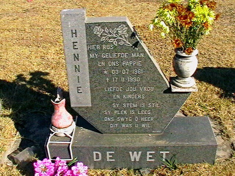 WET Hennie, de 1961-1990