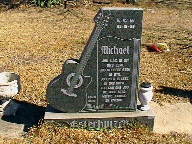 ESTERHUIZEN Michael 1968-1996
